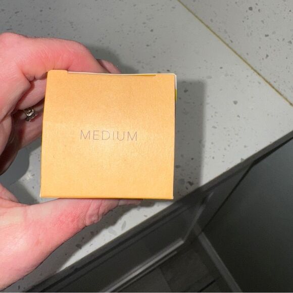 Beekman 1802 Milk Tint SPF 43 Primer Serum- medium- 1fl/oz- 30ml- NIB! - Picture 4 of 13